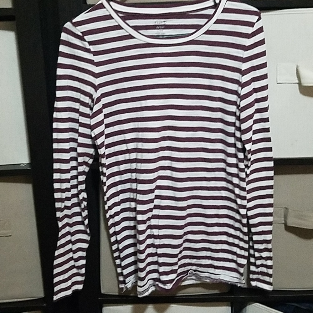 Long sleeve maroon and cream long sleeve.